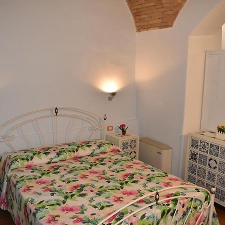 Borgo San Sisto Apartment Спело Екстериор снимка
